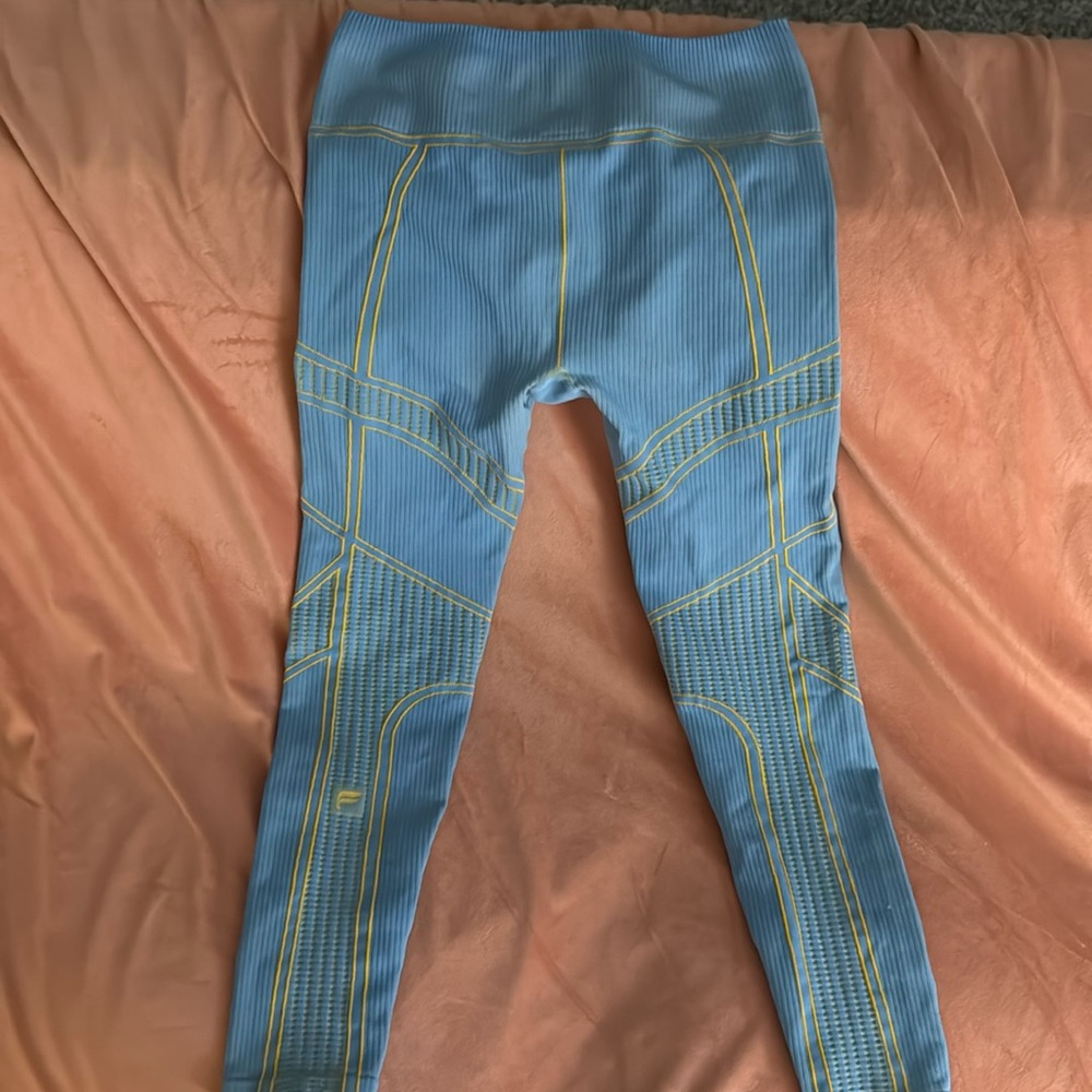 Fabletics Seamless High-Waisted Compressive Legging